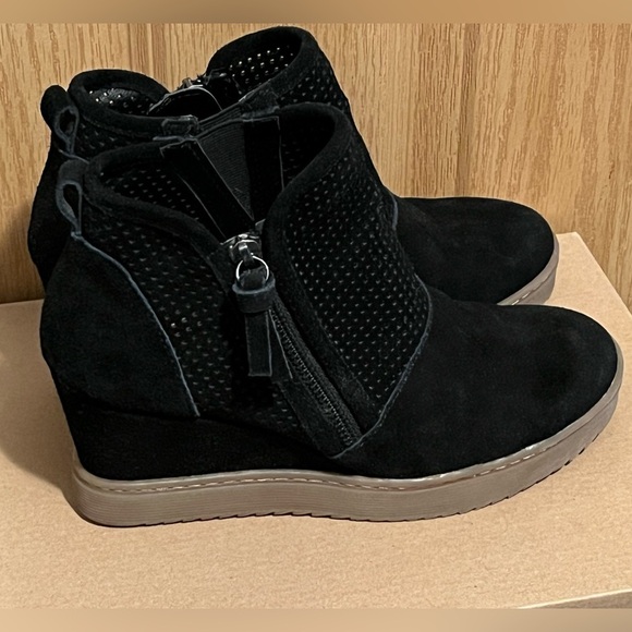 Sofft Bellview Wedge Boot (Women) - Black - Picture 4 of 15